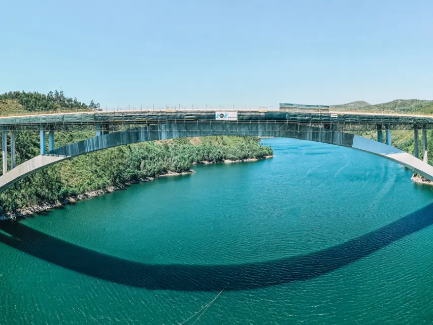 Reabilitação da Ponte sobre o Rio Zêzere  | Género Inédito